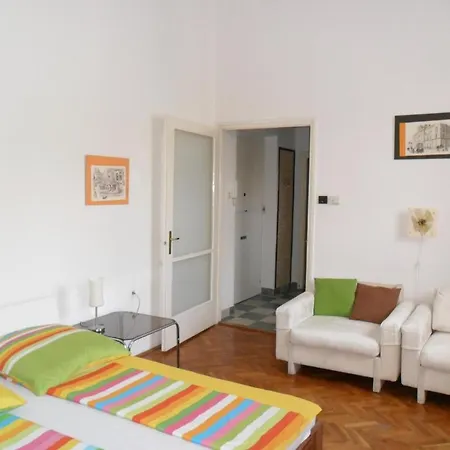 Central Apartman Apartmán Pětikostelí